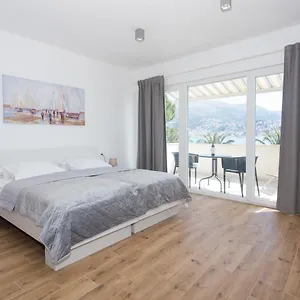  Apartment Stobrec